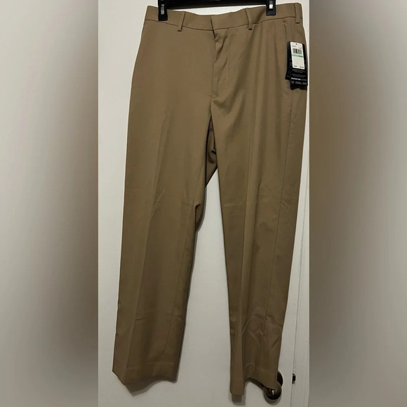 NWT PGA TOUR Men's Ultimate Golf Pants - Khaki/Beige Flat Front - Picture 2 of 11